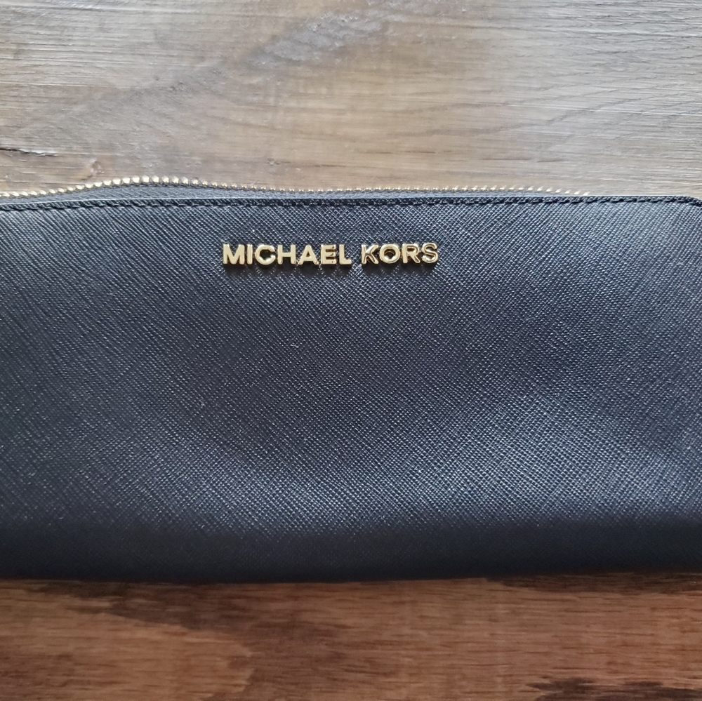 Michael Kors Jet Set Black  Wallet